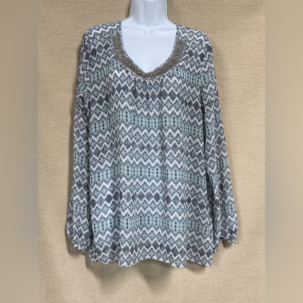 Studio Y Blue and Gray Geometric Blouse